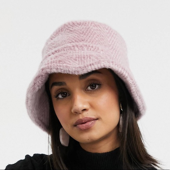 ASOS Design Fluffy Purple Bucket Hat - Picture 1 of 3